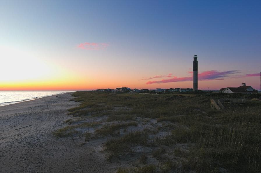 <b><a href="https://www.univision.com/local/north-carolina-wuvc/las-mejores-playas-para-visitar-en-carolina-del-norte-en-el-verano-2023-fotos">Mira también: Estas son las mejores playas para visitar en Carolina del Norte en el verano 2023</a></b>