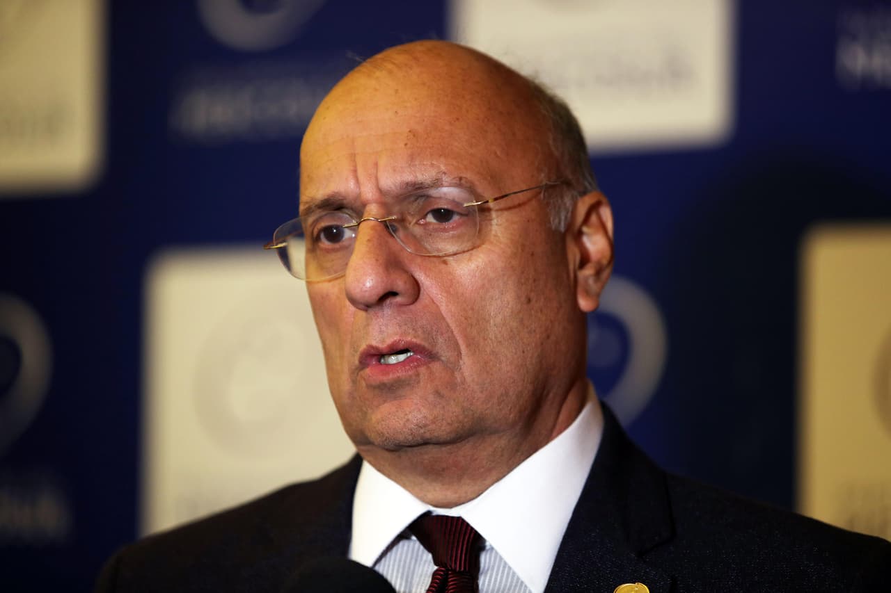 <b>Diputado opositor.</b> 7 de febrero de 2017. Al parlamentario William Dávila le bloquearon el pasaporte cuando iba a salir del país y el hecho
<a href="http://www.el-nacional.com/noticias/politica/luis-almagro-condeno-anulacion-del-pasaporte-williams-davila_251449">fue condenado por el secretario de la OEA, Luis Almagro</a>, quien exigió le fuera devuelto el documento de inmediato.