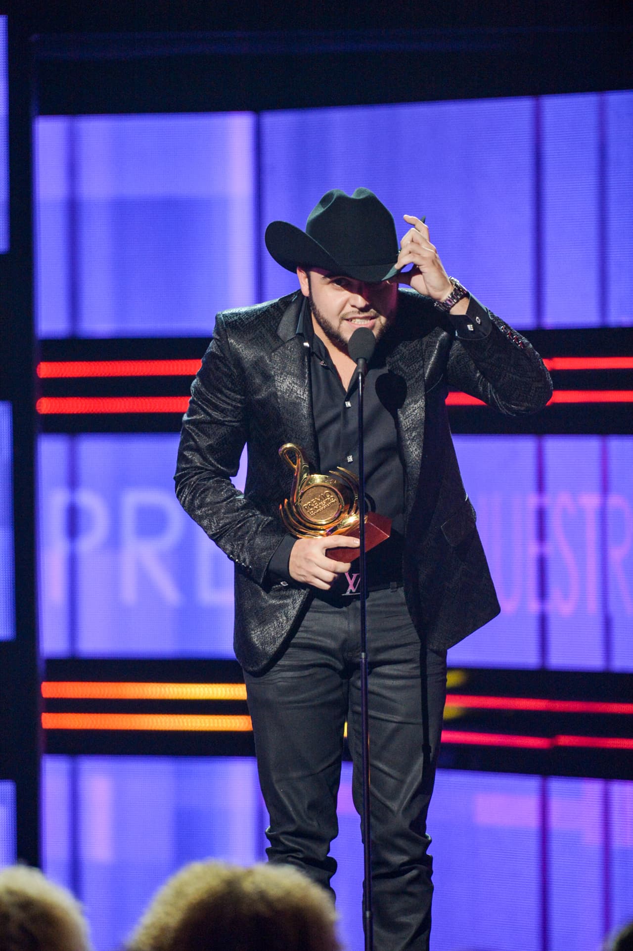 Gerardo subió como los grandes y él agradeció a todas sus lindas seguidoras.