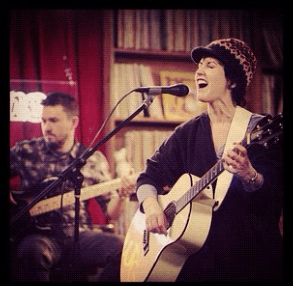 Tras el éxito que obtuvieron con su segundo disco, Dolores grabó tres discos de estudio más junto a The Cranberries: "To the faithful departed' (1996), 'Bury the hatchet' (1999) y 'Wake up and smell the coffee' (2001).