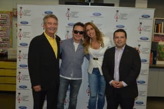 Fonseca y Lili participan en la donación de $15 mil dolares en instrumentos musicales