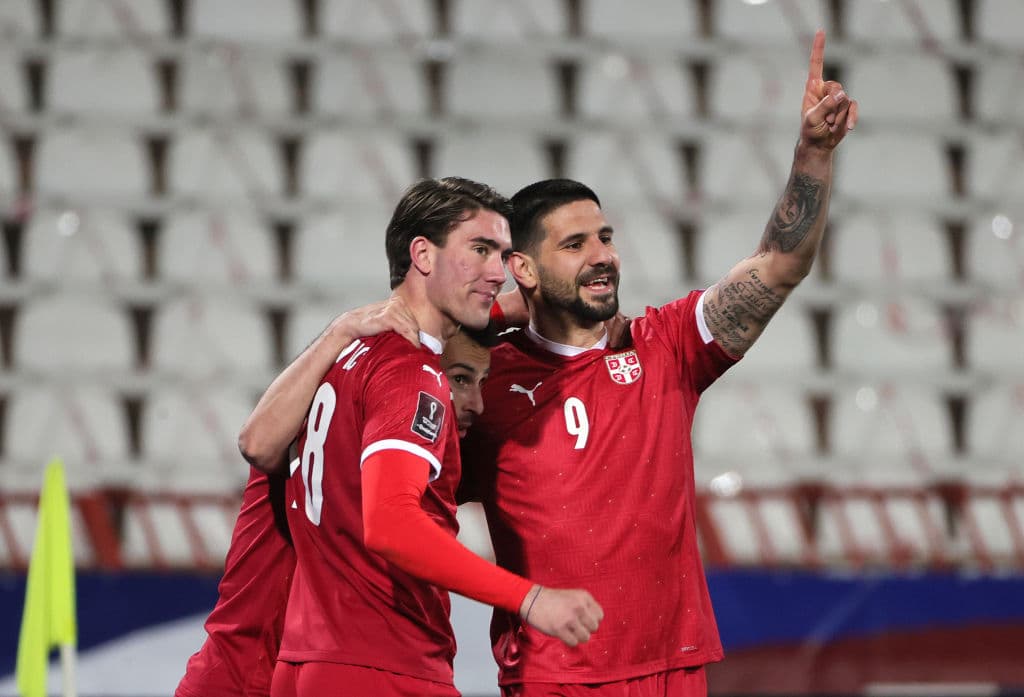 Grupo A | Serbia derrotó 3-2 a Irlanda.
