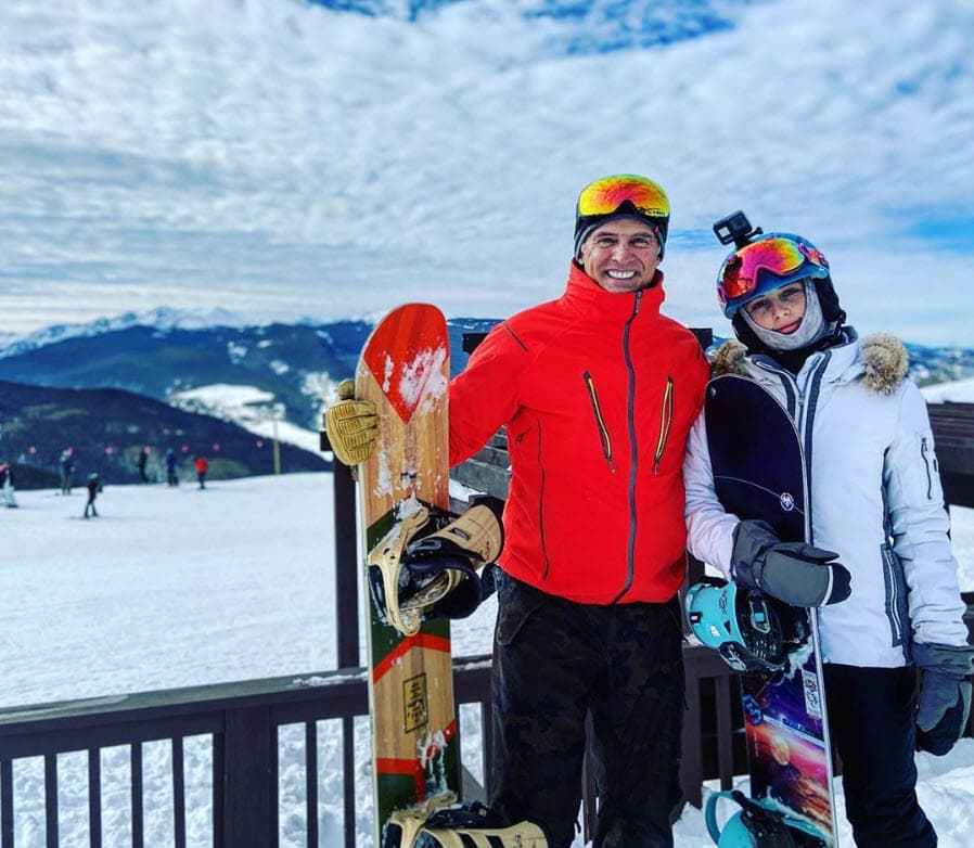 A principios de este año también compartió esta 
<b><a href="https://www.instagram.com/p/B68tHusDHKY/" target="_blank">otra imagen</a></b> con ella durante un viaje de vacaciones. 
<br>