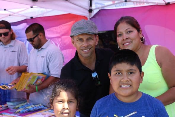 Miles se dieron cita en la séptima edición de la Feria de Educación que se festejó en Cal State Dominguez Hills. Te compartimos fotos de la concurrida celebración escolar.