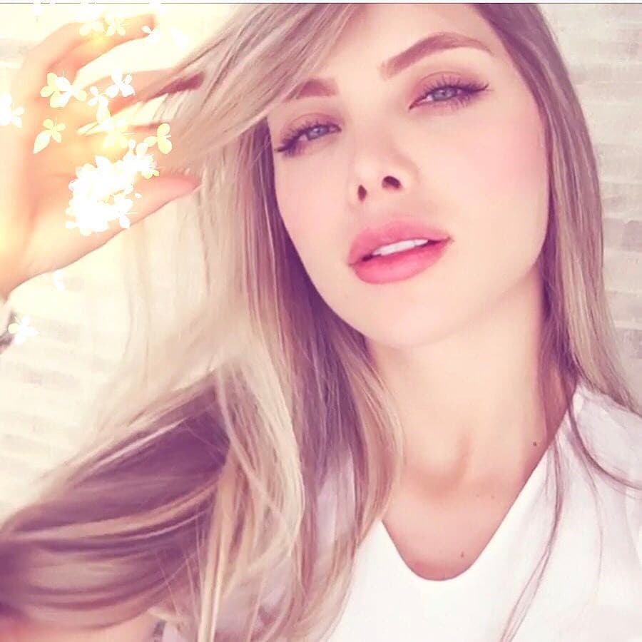 Todavía no se sabe cuánto tiempo de embarazo tiene 
<b>Sofía</b> o algún detalle de su dulce espera, pues la actriz se muestra renuente a hablar del tema, esto debido a los malos comentarios que habrá sobre convertirse en madre soltera.