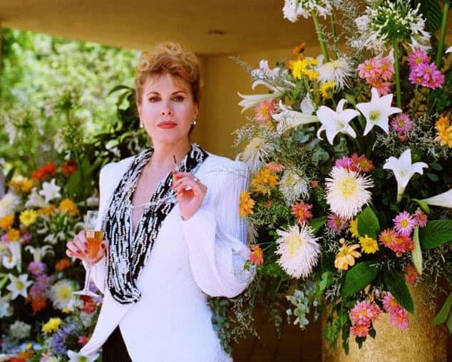 Claudia interpretó a 'Amparo López Viuda de Garcés del Valle'.