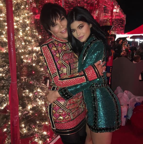 Kris Jenner ofreció una magna fiesta con todas sus hijas.
