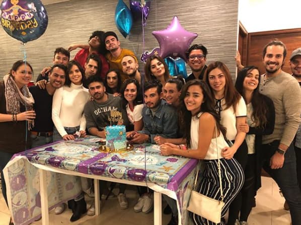 También mostró su emoción por cumplir un año más: "lo que importa es lo vivido y lo aprendido".