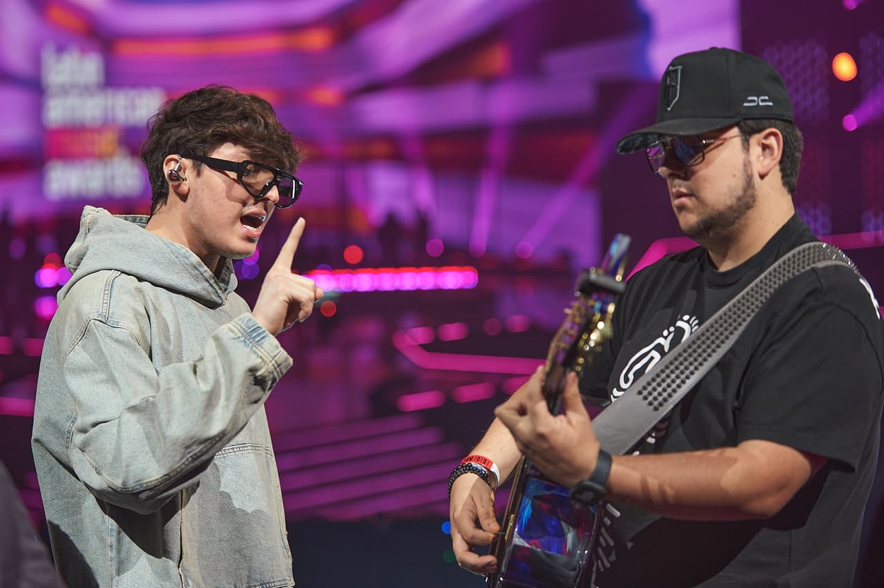 Gabito Ballesteros en los ensayos de los Latin LAMAs 2024