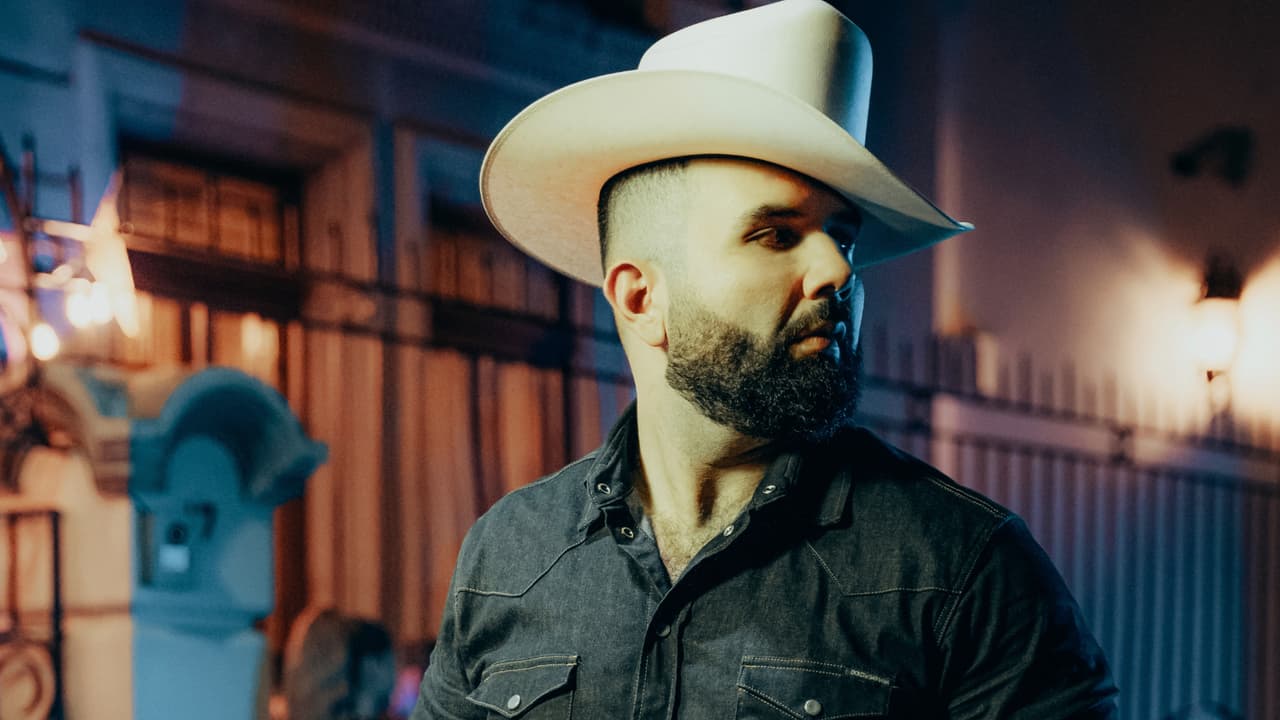 Premio Lo Nuestro 2024: Carin León está nominado a Artista Premio Lo Nuestro Del Año