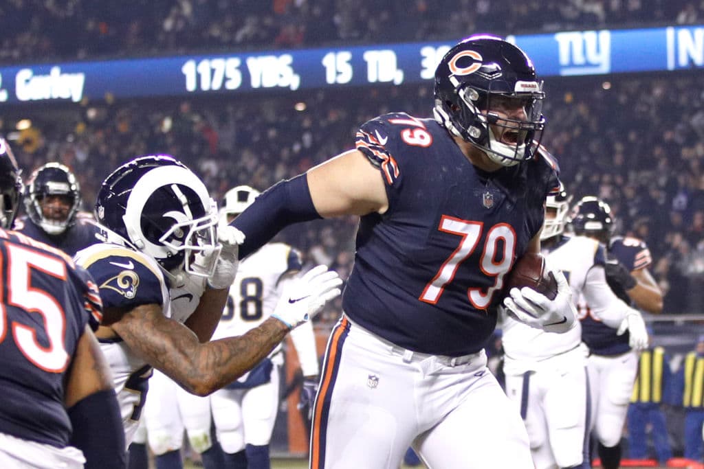 Ya que este es el primer juego en la era del Super Bowl en el que el único touchdown que se anota en un partido es anotado por un liniero ofensivo.