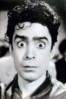 El actor y comediante mexicano hace gala de su buen humor.