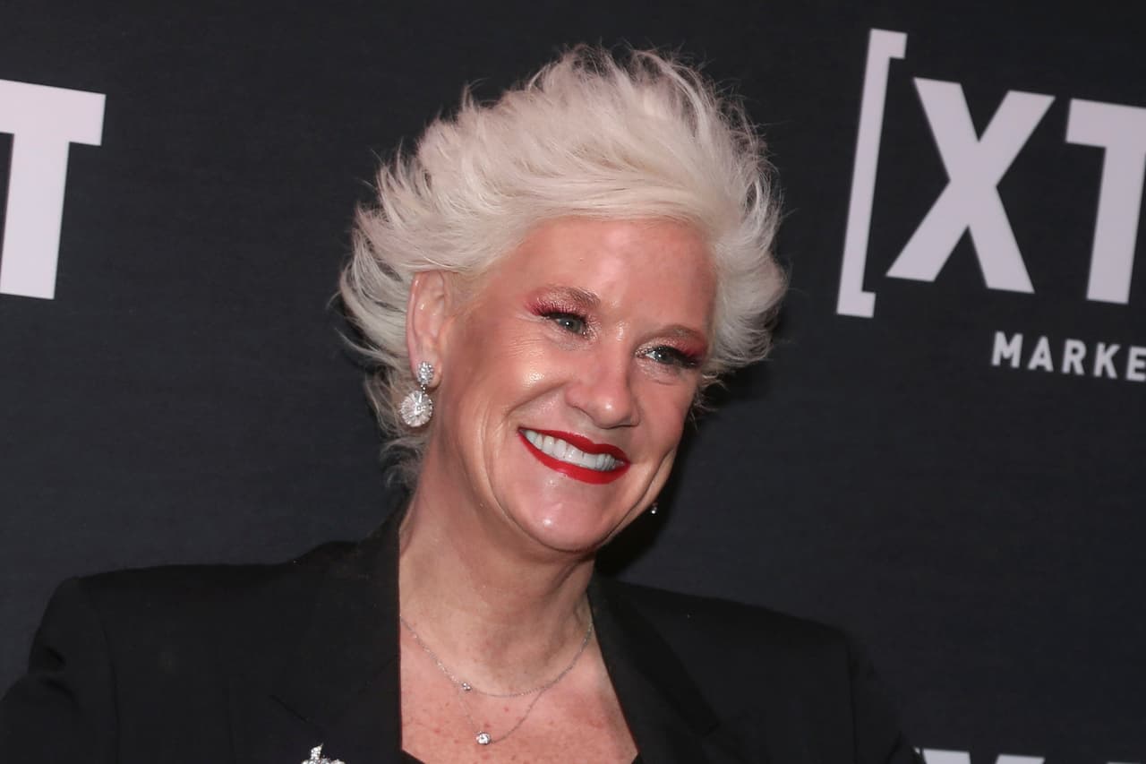 Anne Burrell habría dejado una nota antes de su muerte, según el Departamento de Policía de Nueva York