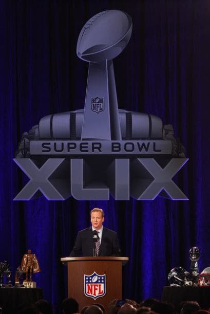 El comisionado también habló del tema de Marshawn Lynch, dijo que debería de atender a los medios por respeto a los fans (Foto: Mario Castillo),