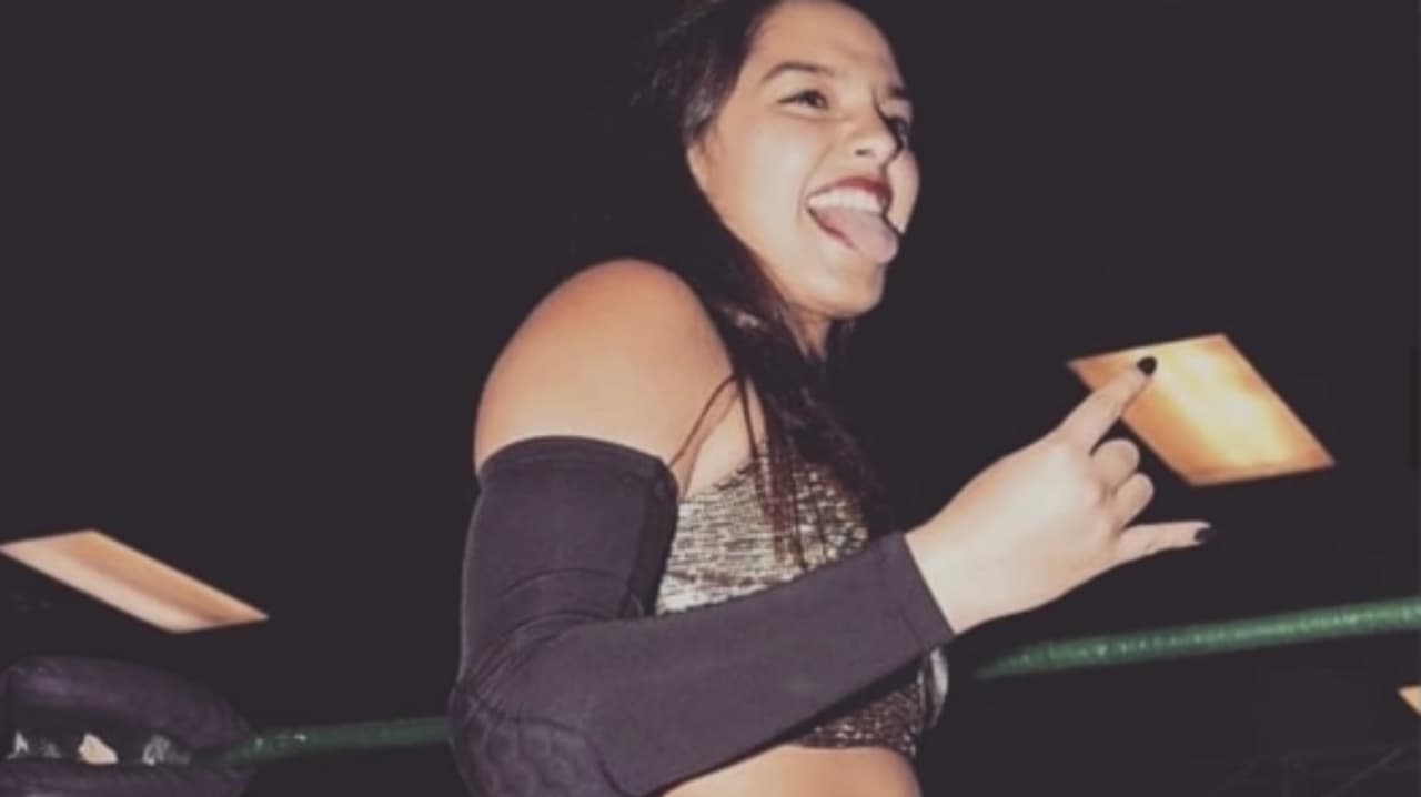 Luchadora en proceso de asilo es arrestada por ICE; estrellas de la Lucha Libre piden liberación