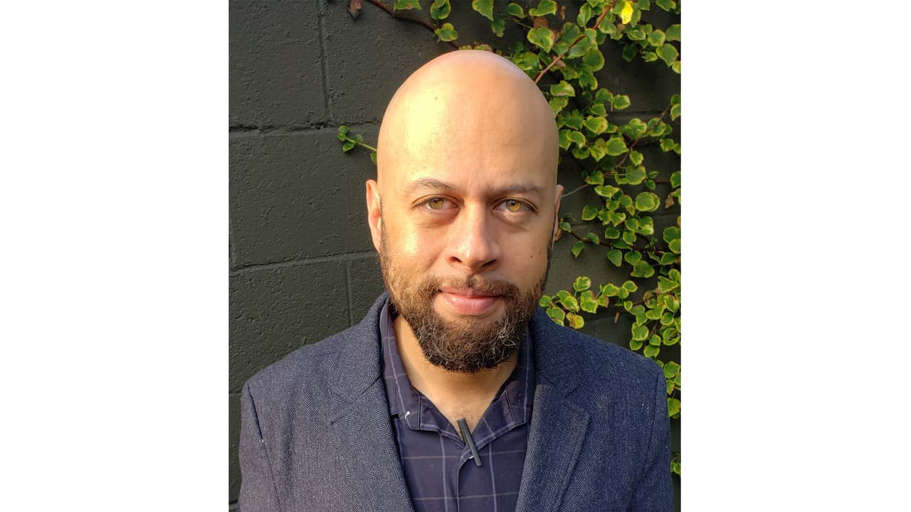 <h3 class="cms-H3-H3"><b>Carlos Ponce. Profesor Asistente de Neurociencia en Washington University School of Medicine de St. Louis</b></h3>
<br>
<br>Voto porque recuerdo el alma de la nación que me adoptó y me convirtió en uno de sus ciudadanos, hace muchos años, después de cruzar la frontera: un alma que es dura pero amable, que recompensa el trabajo duro y está dispuesta a tratar a su gente como estadounidenses debido a sus creencias, no a su color de piel o lugar de nacimiento. 
<br>
<br>Voto porque creo en el alma de Estados Unidos.