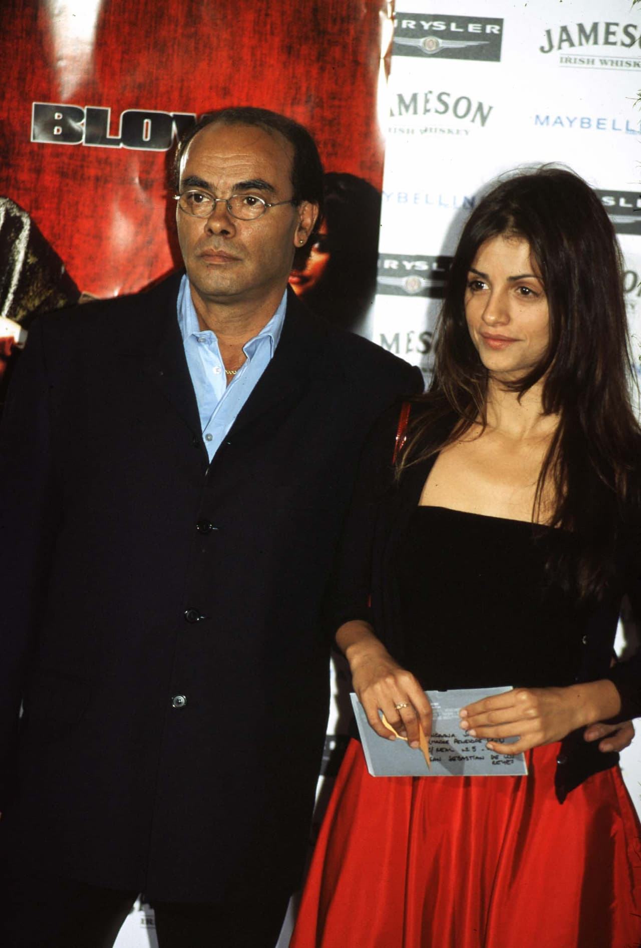 El padre de la ganadora del Oscar acompañó a su hija en varios estrenos.