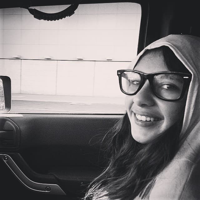 Sin embargo, a pesar de su debut como papá a tan temprana edad, también recalcó no arrepentirse de nada que haya hecho durante su juventud.