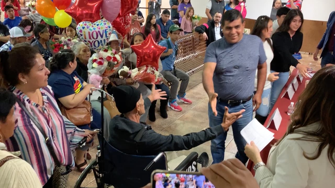 A pesar del cansancio de los padres y abuelos por el tiempo invertido en el viaje desde México, llegaron muy contentos.