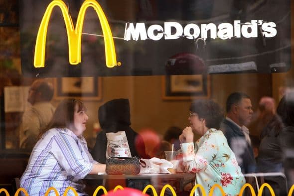 Pasarla bien un restaurante de comida rápida, no es una limitación para un diabético, pero como sugiere la Asociación Americana para la Diabetes, el secreto radica en escoger los alimentos adecuados.