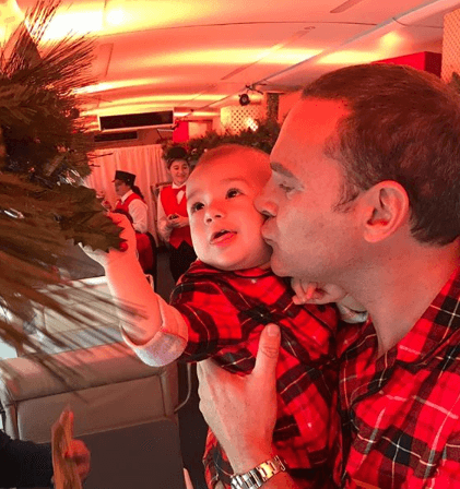 Aunque Liam aún es muy pequeñito, no dejaba de sorprenderse con todo lo que pasaba dentro de este vagón cargado de sueños.