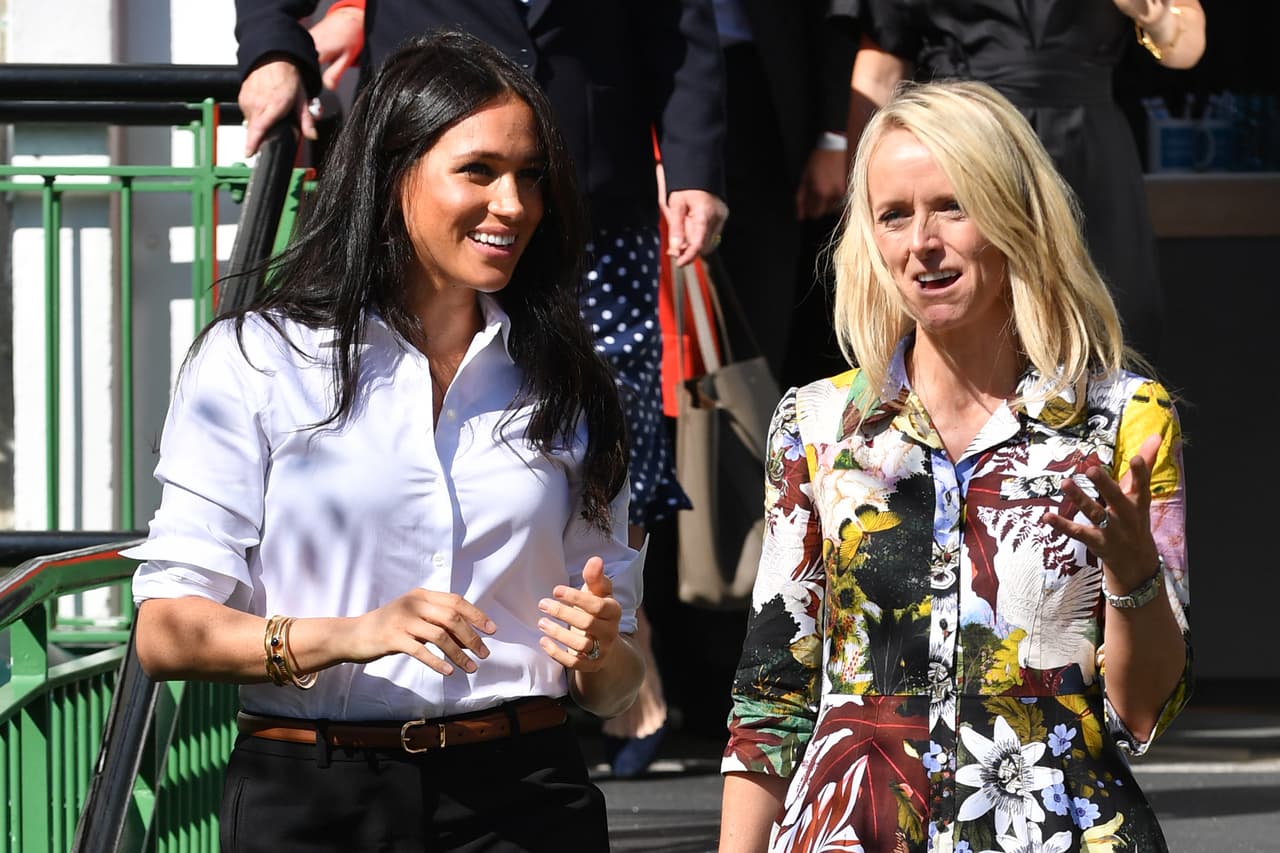 "Como mujeres, creo que
<b>es nuestra responsabilidad al 100 por ciento apoyarnos</b> y elevarnos mutuamente. Para defendernos mutuamente, nuestro objetivo es tener éxito, no prepararnos para el fracaso, sino estar realmente unidos", aseguró.