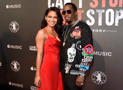 <h2 class="cms-H2-H2">Denuncias antes del juicio</h2>
<br>
<br>En 2023, la cantante de R&B Cassie
<b>demandó a Sean 'Diddy' Combs por abuso sexual</b> y
<b>violencia sostenida</b> durante años.
<br>
<br>Un día después de interponer la demanda, él negó las acusaciones por medio de su abogado.
<br>
<br>Poco tiempo después, otras dos mujeres presentaron demandas por abuso sexual y más adelante comenzaron a surgir
<b><a href="https://www.univision.com/shows/noticiero-univision/diddy-combs-enfrenta-nuevas-demandas-tres-hombres-lo-acusan-de-drogarlos-y-abusarlos-sexualmente-video" target="_blank">decenas de denuncias por agresión sexual y otros ataques, tanto de hombres como de mujeres</a>. </b>Sus abogados han desestimado todas las acusaciones, calificándolas de
<b> “falsas”.</b>