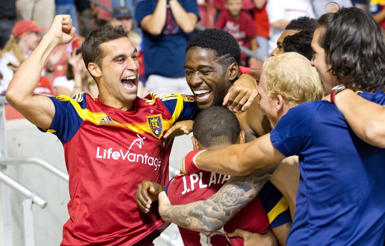 Real Salt Lake se acerca a la siguiente ronda de la Liga de Campeones con triunfo 2-1 sobre Santa Tecla 