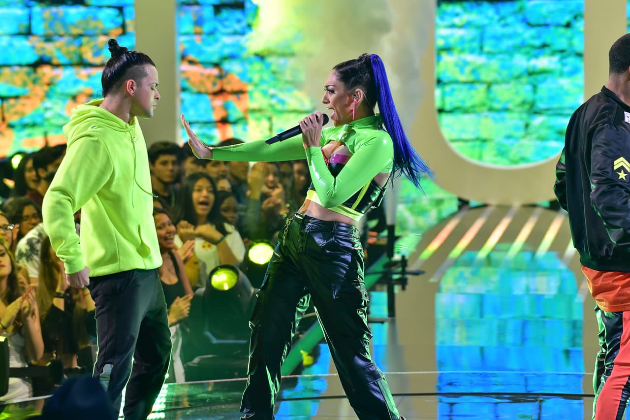 Les tocó cantar 'Dura' de Daddy Yankee.