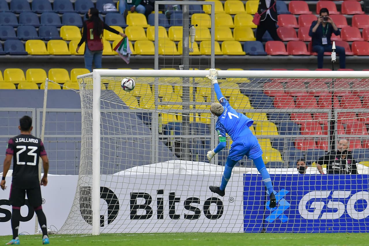 Pese a contar con el regreso a la titularidad de jugadores importantes como Lozano, 'Tecatito' y Edson, México igualó sin goles ante Costa Rica en el Azteca.