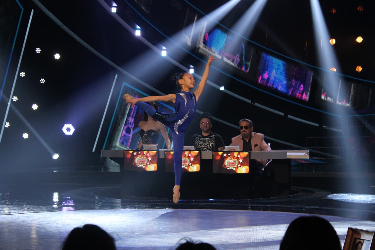 La pequeña bailó un adagio al ritmo de 'Sweet Child O'Mine' de Guns N Roses. Con todo y nervios, logró 7.8 puntos.