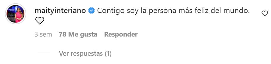 "Contigo
<b> soy la persona más feliz del mundo</b>", escribió la hondureña.