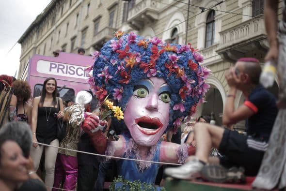 Donde miles de gays, bisexuales, lesbianas y transexuales salieron a festejar.