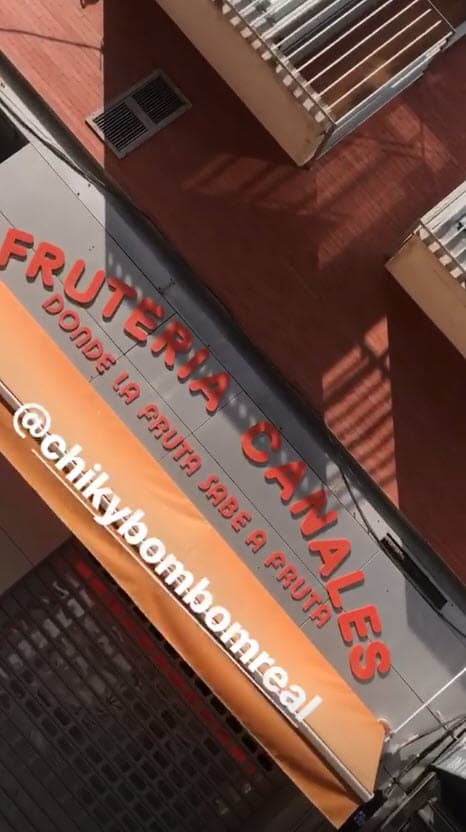 La dominicana recordó a Chikybombom cuando pasó por este lugar: "¿Qué pensará Chiky de esto 'donde la fruta sabe a fruta'", dijo en un video que publicó en Instagram.