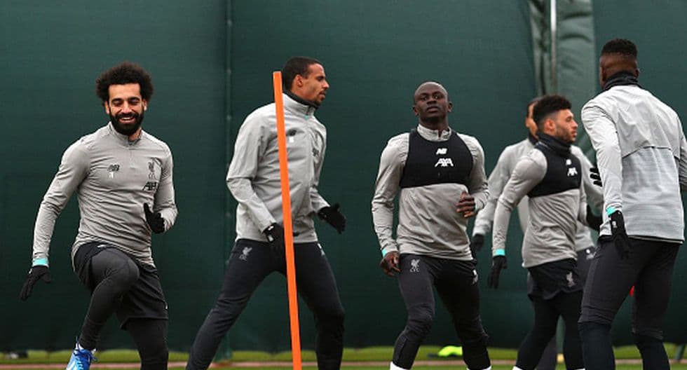 Premier League vuelve a los entrenamientos entre dudas