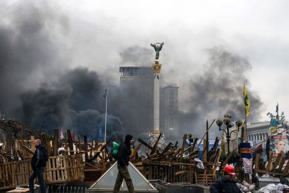 La opositión acusa a acusa a Yanukovych de ignorar sus demandas.