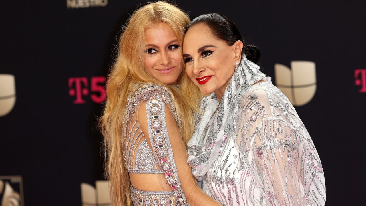 Pulina Rubio y Susana Dosamantes en Premio Lo Nuestro