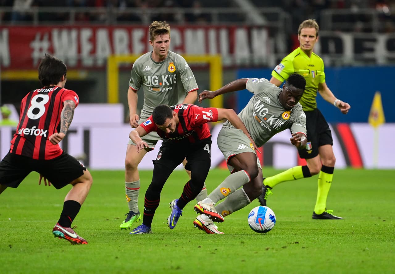 Milan derrotó 2-0 al Genoa del mexicano Johan Vásquez en la Jornada 33 con tantos de Rafael Leao y Junior Messias.