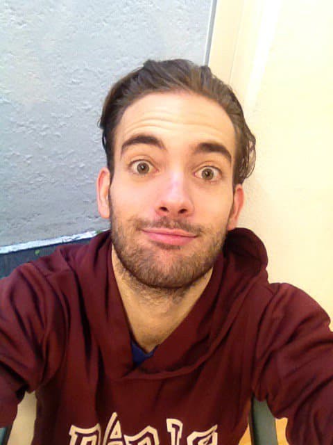 Cristian también era actor y modelo. Tenía 21 años y antes de suicidarse escribió un tweet que parecía un mensaje de despedida.