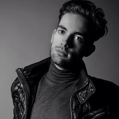 El conductor Cristian Landon se suicidó el 29 de abril del 2016 al aventarse desde el quinto piso de una torre de departamentos, como lo detalló el diario 
<i>El Reforma</i>.