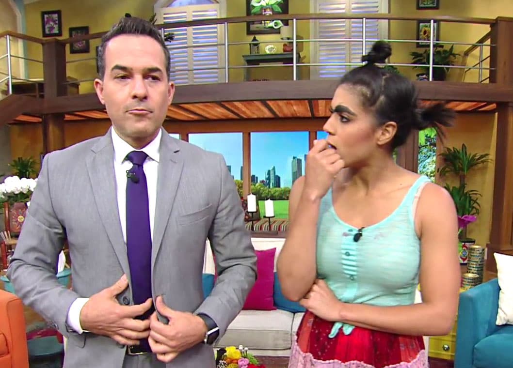 Ella no podía entender lo que estaba pasando, pero no estaba dispuesta a quedarse sin su foto.