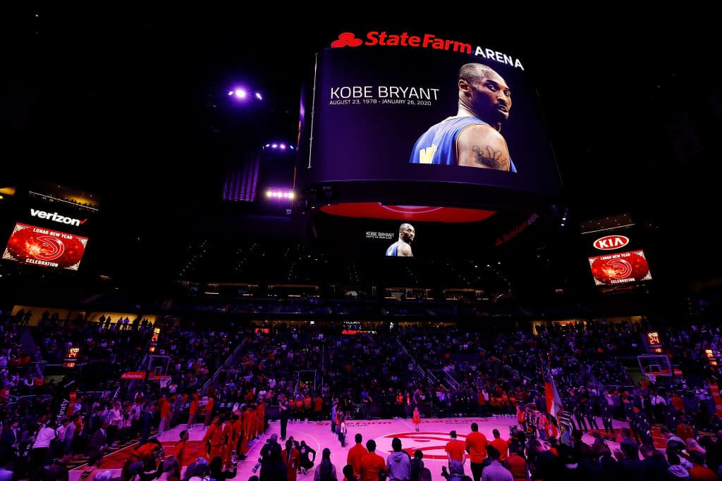 En la State Farm Arena, honoraron la memoria de Kobe Bryant previo al partido entre Atlanta Hawks y Washington Wizards.