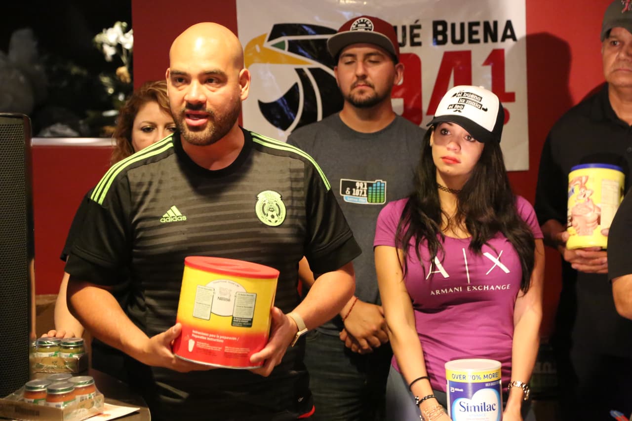 Raúl 'El Pelón', Carla Medrano y El Feo ya están en Texas y quedaron sin palabras por ver el apoyo de todos sus radioescuchas en Dallas.