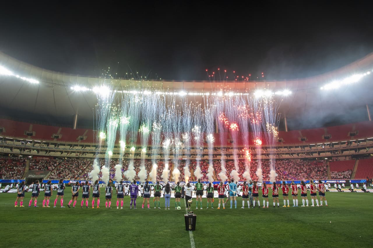 Chivas y Rayadas protagonizaron el juego de ida del Campeón de Campeones en el estadio del Rebaño, que se coronó en la Liga MX Femenil hace algunos días.