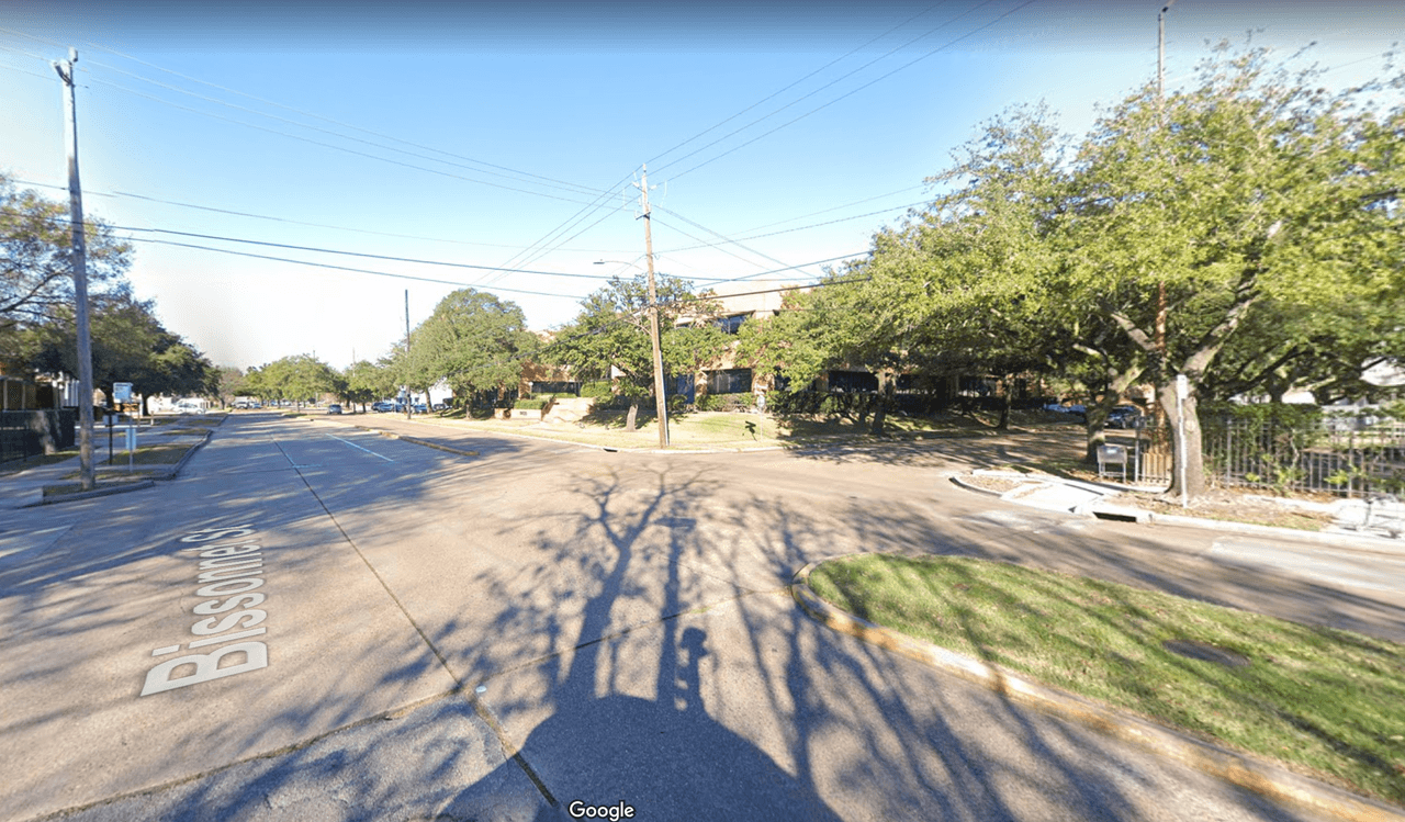 Bissonnet St & Westchester Ave: 41 accidentes. Es un área donde se ven muchos vehículos porque varios supermercados están ubicados en dicha dirección.