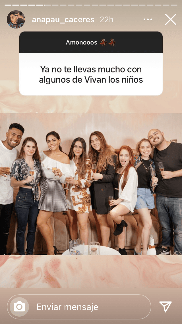 Ana Paula también contó que el lazo de amistad con 
<a href="https://www.univision.com/famosos/polita-revivio-viejos-tiempos-con-sus-companeros-de-vivan-los-ninos-asi-ha-crecido-el-elenco-de-la-telenovela-fotos">varios actores </a>de '¡Vivan los niños!' todavía existe.
<br>