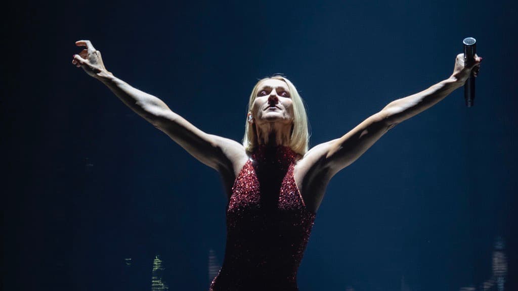 Por qué Celine Dion canceló todos sus conciertos programados hasta 2024 (y quizás nunca vuelva a salir de gira)