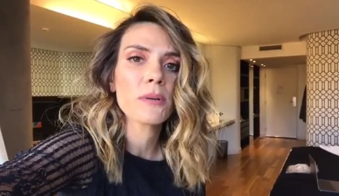 Al enterarse de las 4 nominaciones, Kany García subió emocionada un video a su cuenta de Instagram en el que compartió esos logros con sus hermanos puertorriqueños: "Es un disco muy nacido en mi país, muy de Puerto Rico, de mis músicos, y por eso el logro es nuestro".