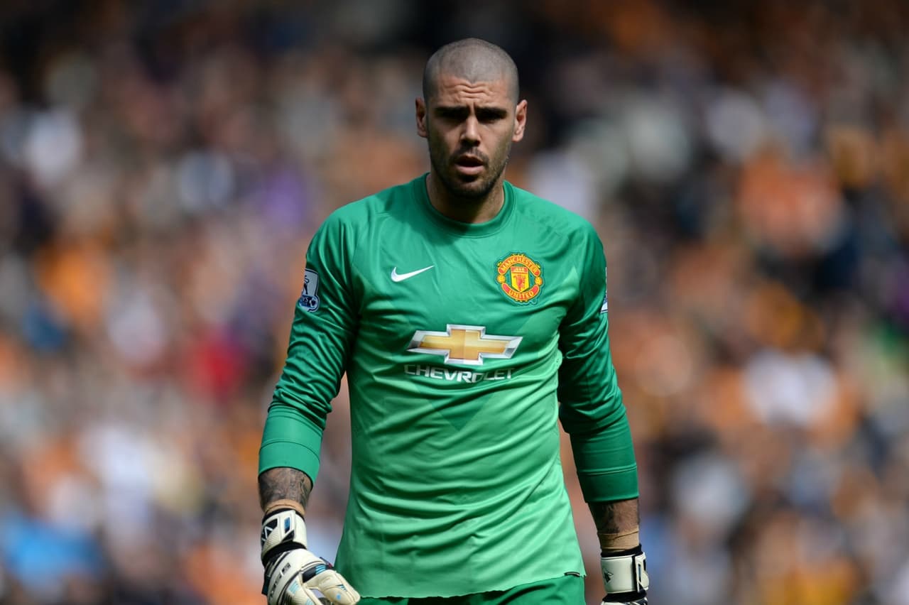 Víctor Valdés es separado totalmente de Manchester United