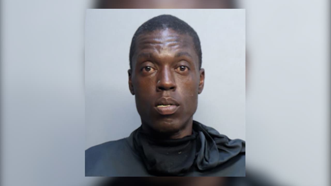 Hombre es acusado de tocar a mujeres sin su consentimiento en Brickell